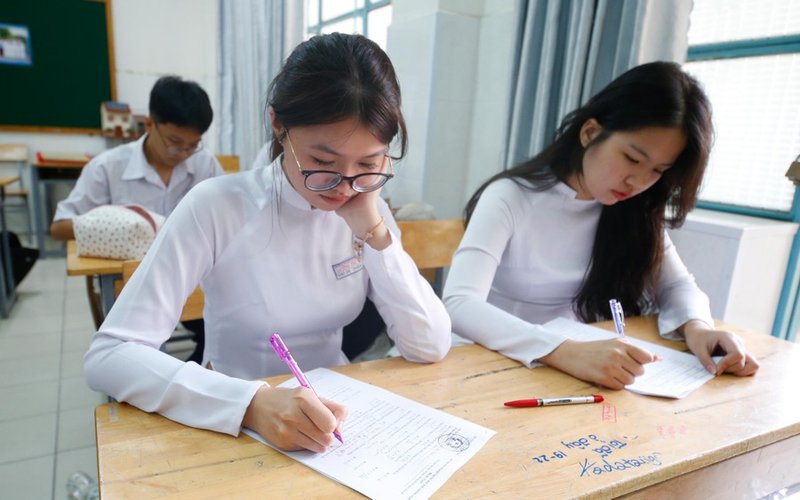 bi-quyet-luyen-toan-dai-hoc-hoc-gi-luyen-nhu-the-nao-de-dat-thu-khoa-tusach-vn-4-3