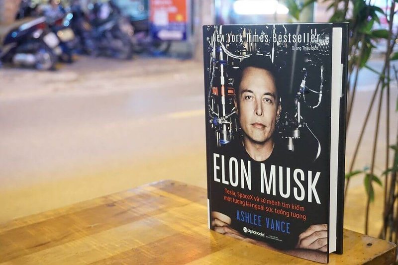 elon-musk-bi-mat-thanh-cong-tu-goc-nhin-cua-mot-nguoi-dam-me-cong-nghe-va-khoi-nghiep-tusach-vn-3-1