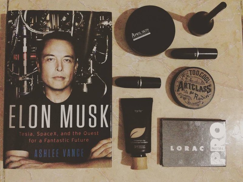 elon-musk-bi-mat-thanh-cong-tu-goc-nhin-cua-mot-nguoi-dam-me-cong-nghe-va-khoi-nghiep-tusach-vn-3-2