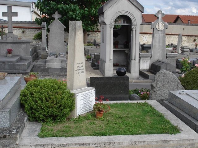 evariste-galois-bi-kich-tuoi-20-va-di-san-toan-hoc-vinh-cuu-tusach-vn-4-5